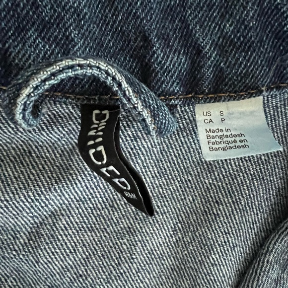 [H&M] Women’s Jean Jacket - Picture 4 of 4